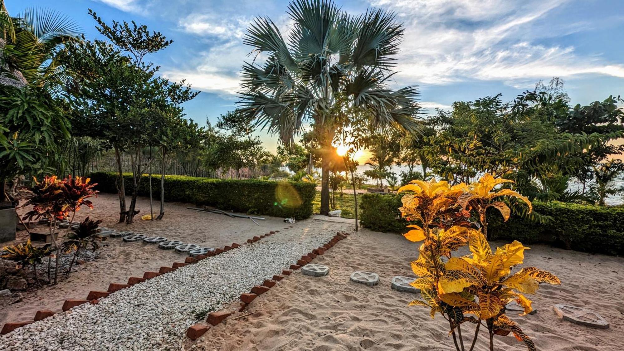 Ampazony Oasis Lodge 마하장가 외부 사진