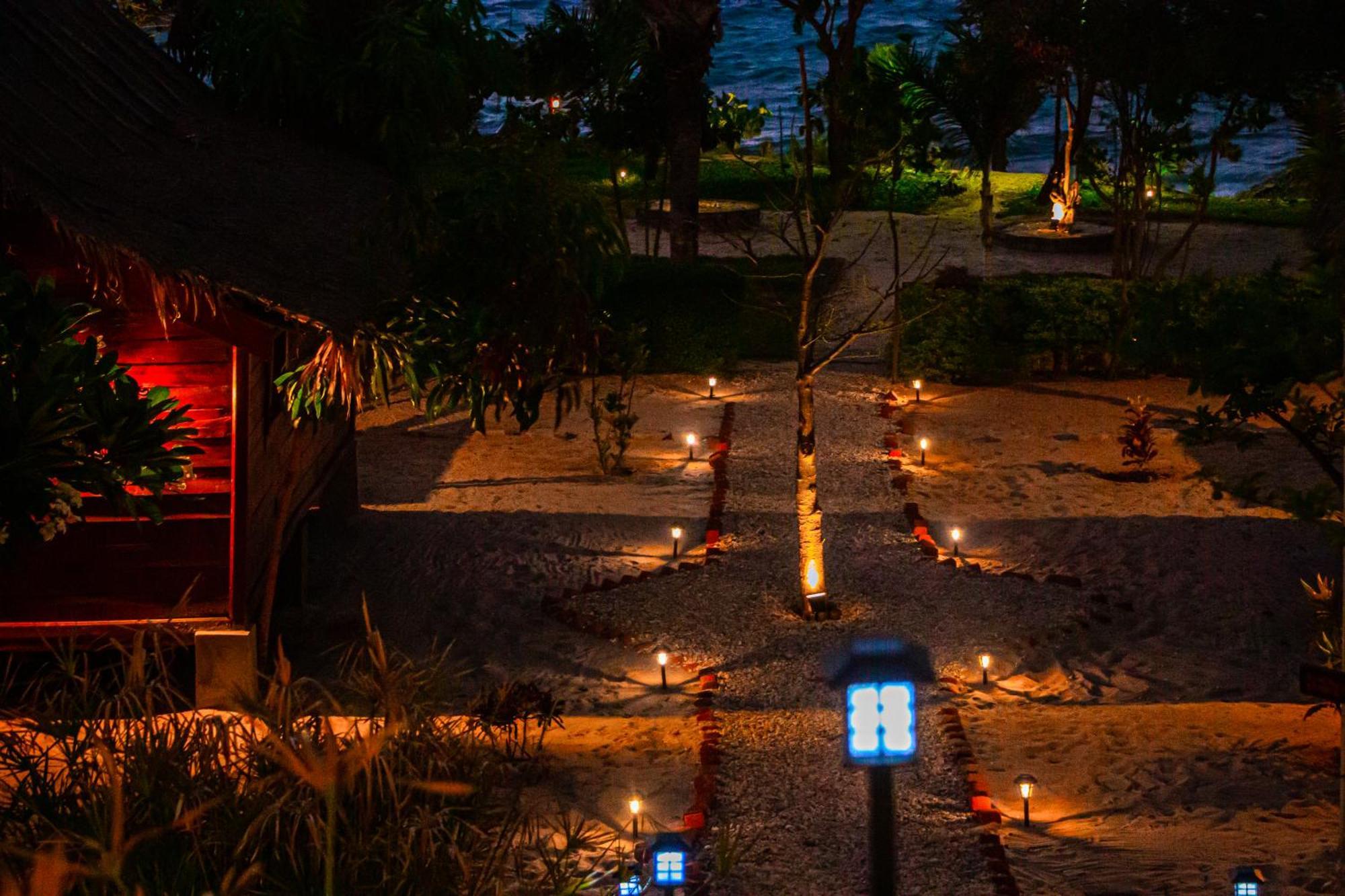 Ampazony Oasis Lodge 마하장가 외부 사진
