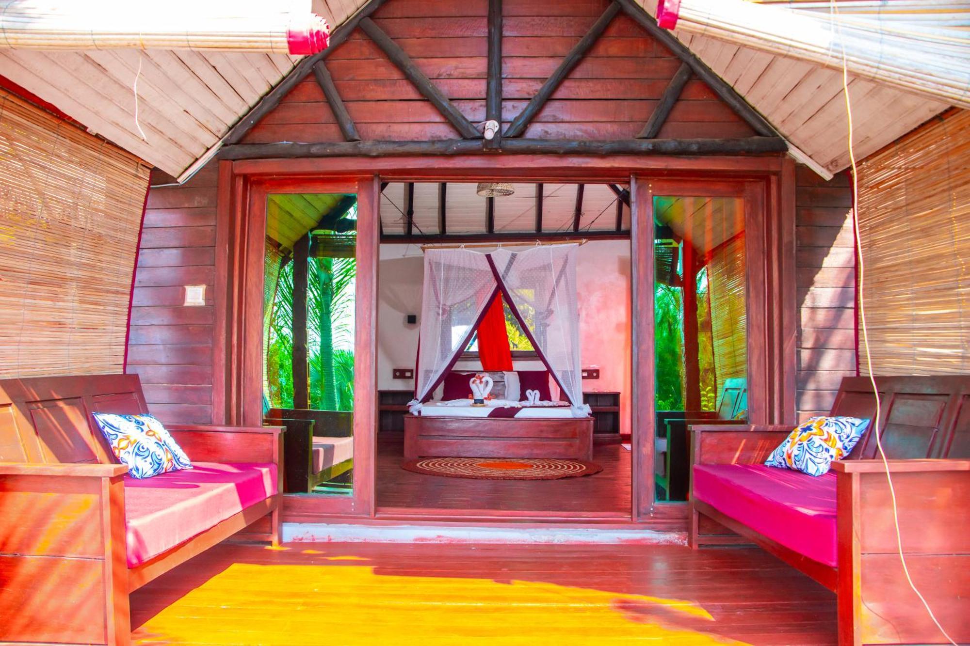 Ampazony Oasis Lodge 마하장가 외부 사진